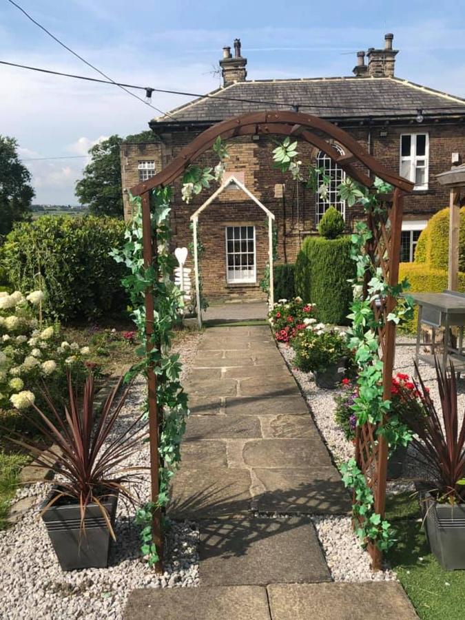 Gomersal Lodge Hotel Cleckheaton Exteriör bild